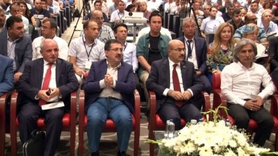 karantina -  Dr. Pakdil: “Karantina konusu, sınırda nöbet tutan askerden farklı düşünülmemeli” Videosu