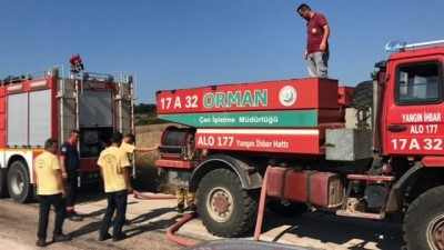 tarim arazisi -  Kargadan çıktığı sanılan yangında 10 dönüm buğday tarlası yandı Videosu