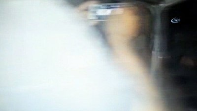 direksiyon -   Traktör römorkundaki demir minibüse girdi: 1 ölü, 6 yaralı Videosu