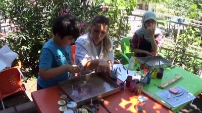ebru sanati -  Ebru Sanatı rahatsızlıklarının önüne geçti  Videosu
