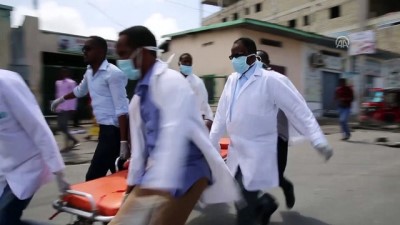 guvenlik gucleri - Somali'de Bakanlığa bomba yüklü araçla saldırı - MOGADİŞU  Videosu
