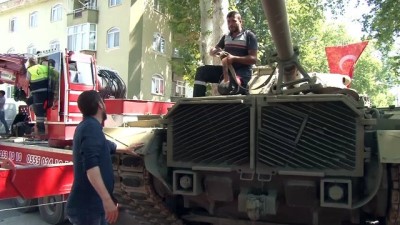 15 Temmuz Demokrasi Parkı'na tank yerleştirildi - BALIKESİR 