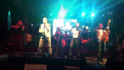 rock -  Barış Akarsu, ölümünün 11. yıl dönümünde Haluk Levent konseri ile anıldı  Videosu
