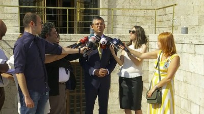 CHP Grup Başkanvekili Özel, gazetecilere açıklamalarda bulundu (1) - TBMM