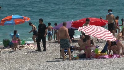 sivil polis -  Dünyaca ünlü sahilde 'şüpheli bavul' alarmı  Videosu