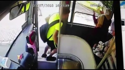 Otobüsü taşlayıp yolcuları bıçaklamak istediler - KAHRAMANMARAŞ 