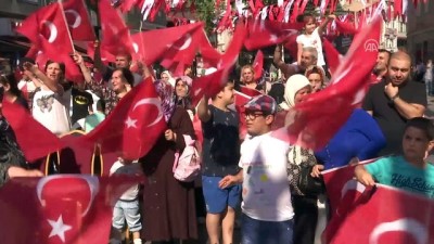 pasali - Cumhurbaşkanı Erdoğan'ın yemin töreni doğup büyüdüğü Kasımpaşa'da ilgiyle izlendi - İSTANBUL Videosu