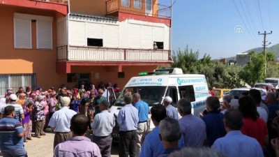 cenaze namazi - Gazipaşa'da devrilen araçta ölenlerin cenazeleri toprağa verildi - ANTALYA Videosu