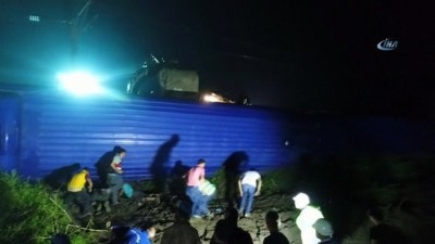 tren kazasi -  Tren kazası sonrası kurtarma çalışmaları havadan böyle görüntülendi  Videosu