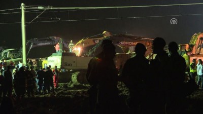 vagon - Tren kazası - Vagonların kaldırılması için çalışmalar devam ediyor - TEKİRDAĞ  Videosu