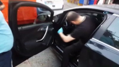 narkotik operasyonu -  Direksiyondan ve bilgisayar kasasından uyuşturucu fışkırdı  Videosu