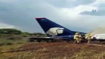 ucak enkazi -  Meksika'da yolcu uçağı düştü  Videosu
