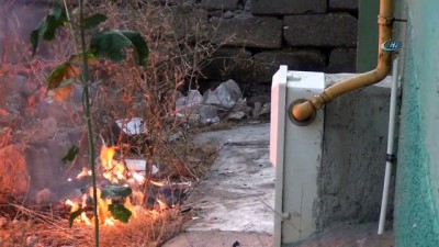 dogalgaz borusu -  Yakılan kanepe az kalsın faciaya neden oluyordu  Videosu