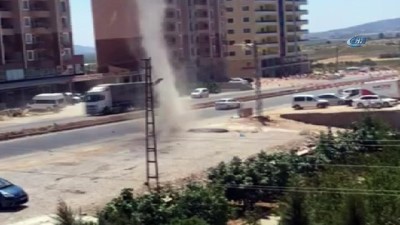 kamyon soforu -  Hatay’da kamyon şoförü hortuma kafa tuttu Videosu