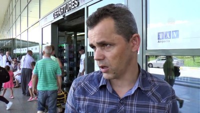 hac kafilesi - Makedonya'dan ilk hac kafilesi yola çıktı - ÜSKÜP  Videosu
