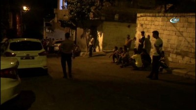 saglik ekibi -  Gaziantep’te silahlı kavga :1 ölü,4 yaralı  Videosu
