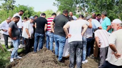 dalgic polis - Kavaklı sahili açıklarındaki teknenin batması - Cemal Keskin'in cenazesi toprağa verildi - SAMSUN  Videosu