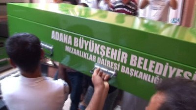 adli tip kurumu -  Otomobil dereye uçtu bir aile yok oldu  Videosu