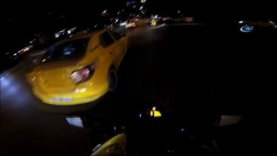 baros -  Aniden dönüş yapmaya çalışan taksi, motosiklete böyle çarptı  Videosu