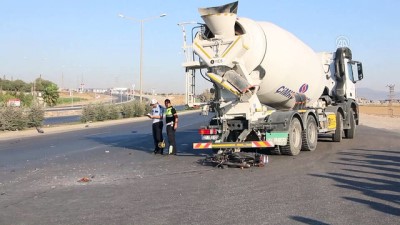 beton mikseri - Trafik kazası: 1 ölü - KAHRAMANMARAŞ Videosu