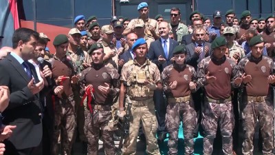 polis - İçişleri Bakanı Soylu: 'Terörle mücadele büyük bir ısrarla,inançla ve kararlılıkla sürmektedir' - HAKKARİ  Videosu