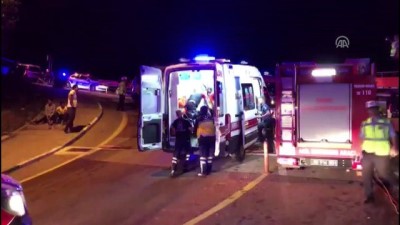 yolcu otobusu - Osmangazi'de otobüs devrildi - BURSA Videosu