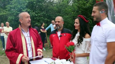 nikah toreni -   Rafting milli takım antrenörü nikahına rafting botu ile gitti Videosu