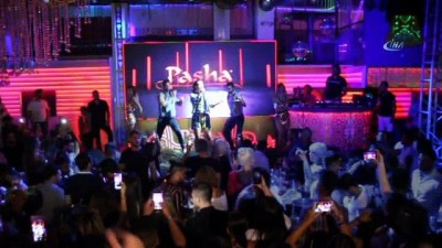 gece kulubu -  Tatilciler Demet Akalın konserine akın etti  Videosu