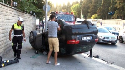 trafik levhasi -  Üsküdar’da otomobil takla attı: 2 yaralı  Videosu