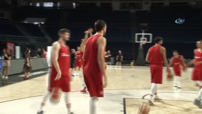 ispanya - A Milli Erkek Basketbol Takımı, Karadağ maçı hazırlıklarına başladı Videosu