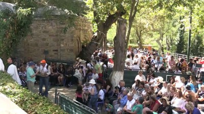 ziyaretciler - Meryem Ana Evi'nde ayin - İZMİR Videosu