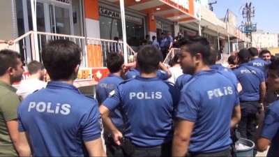 doviz burosu -  Dövizini alan polis Türk Lirası'na sahip çıkmak için sıraya girdi Videosu