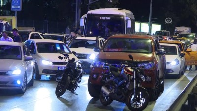 kirkoy - Bakırköy'de trafik kazası: 3 yaralı - İSTANBUL  Videosu