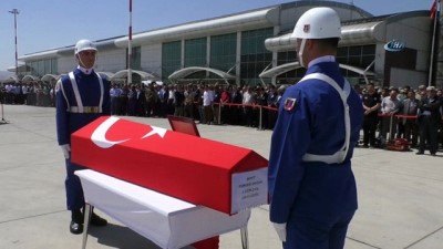 koy mezarligi -  Şehit Tuncay Doğan son yolculuğuna uğurlandı  Videosu