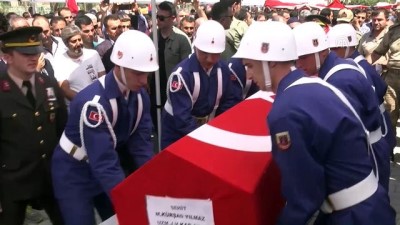 teror operasyonu - Şehit Uzman Çavuş Yılmaz, son yolcuğuna uğurlandı (2) - DİYARBAKIR  Videosu