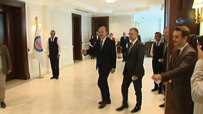  Bakan Soylu, Sırbistan Başbakan Yardımcısı ve İçişleri Bakanı Nebojsa Stefanovic ile bir araya geldi