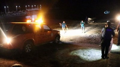  Burdur Gölünde mahsur kalan 2 kişi kurtarıldı