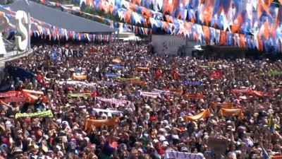  Cumhurbaşkanı Erdoğan: 'Bugün yeni sistemle ilk kongremizi yaparak inşallah dünyaya farklı bir mesaj vereceğiz' 