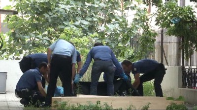  Kadıköy'de bulunan erkek cesedi Adli Tıp Kurumu'na kaldırıldı 
