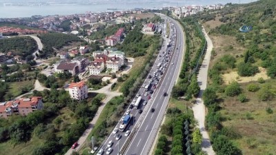  TEM Otoyolu Kocaeli güzergahında trafik havadan görüntülendi 
