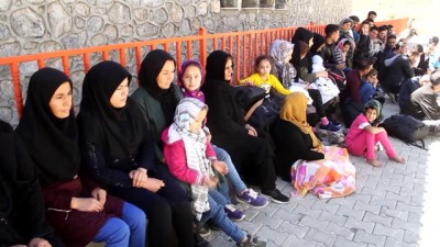 Başkale'de 43 düzensiz göçmen yakalandı - VAN 