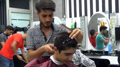  Diyarbakır’da berberlerin bayram mesaisi başladı 