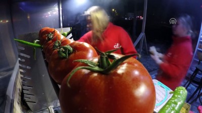 'Kokoreççi kız kardeşler'in lezzet mesaisi - DÜZCE 