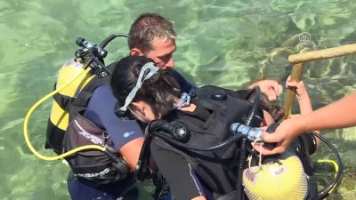 Su altında doğum günü sürprizi - AYDIN 