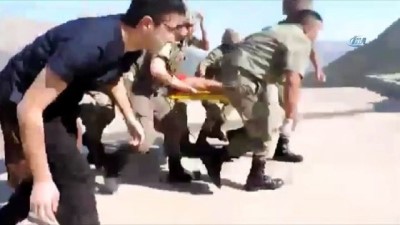  Trafik kazası yaralılarına TSK yetişti 