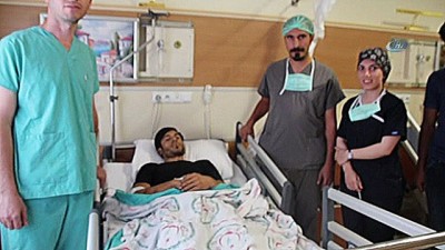 ameliyat -  Varto’da ilk kez kalça kırığı ameliyatı gerçekleştirdi  Videosu