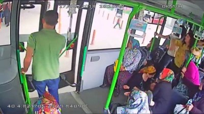 yasli kadin -  Otobüs şoförü kalp krizi geçiren kadının hayatını böyle kurtardı  Videosu