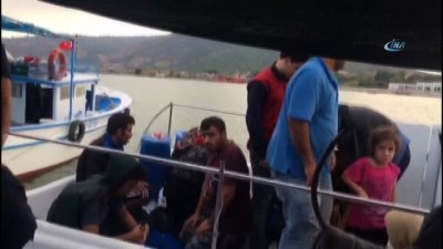 balikci teknesi -  Teknede mahsur kalan kaçak Suriyeliler kurtarıldı  Videosu