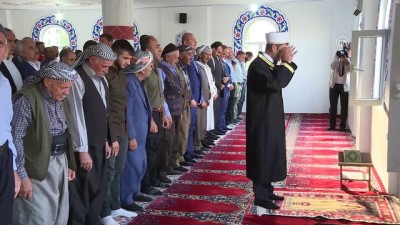 cami insaati - Bakan Soylu, bayram namazını Beytüşşebap'ta kıldı - ŞIRNAK  Videosu