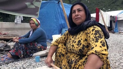 findik toplama - Fındık işçilerinin çadırda bayramı - ORDU  Videosu